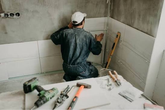 floor & wall tiling works